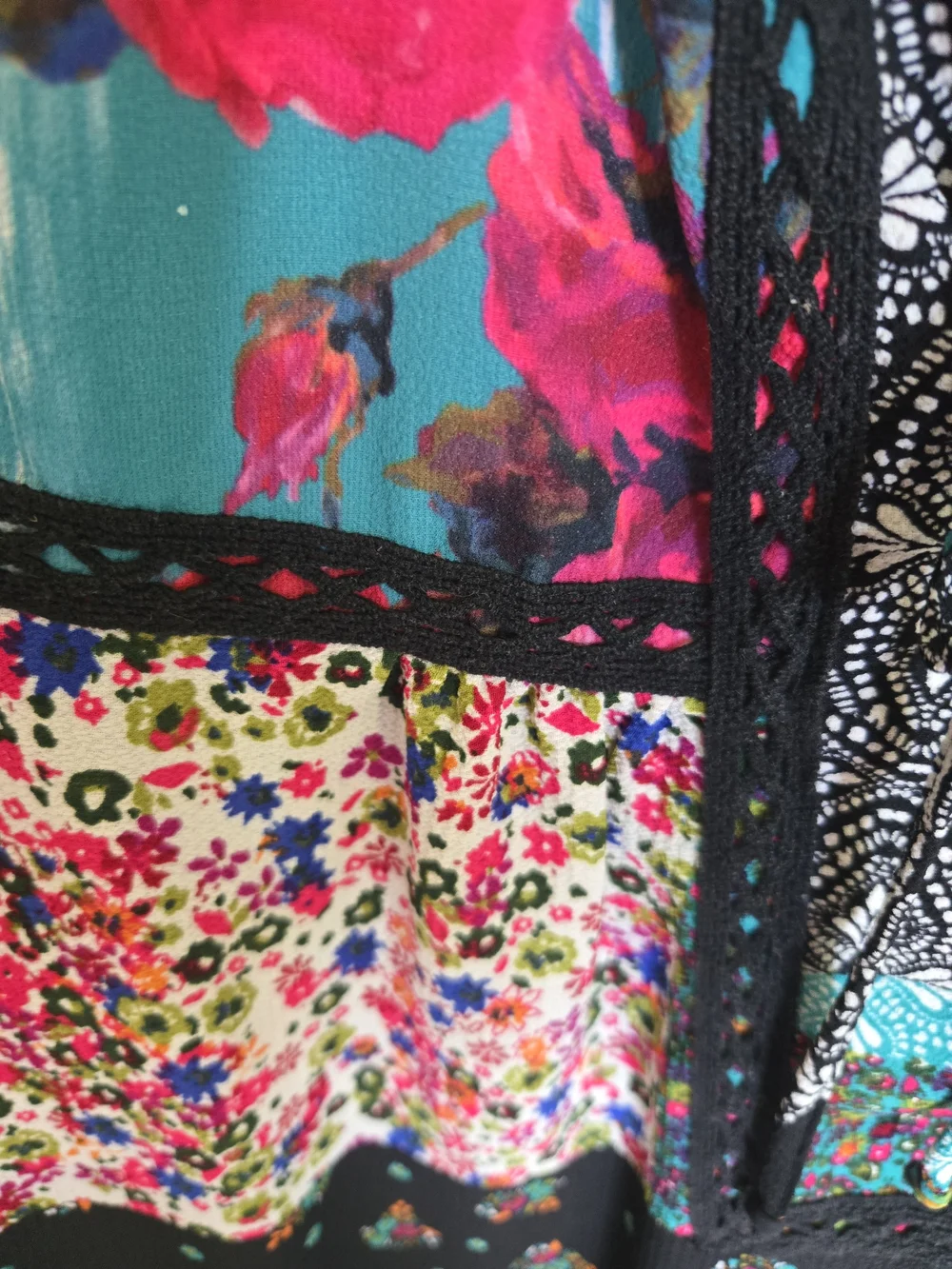 New Directions Teal, Pink And Black Mixed-Print V-Neck Tunic, Sz. XL - Picture 3 of 4